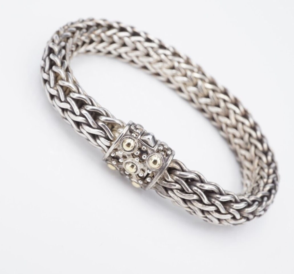 John Hardy 10mm Jaisalmer Dot Wheat Chain Bracelet Sterling Silver 18k BS2863: This classic designer bracelet features Hardy's iconic chain design, crafted in sterling silver, with a Jaisalmer gold dot studded clasp. This bracelet is reversible with sterling silver dots on one s