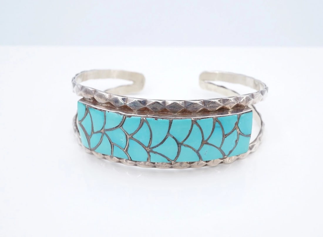 Zuni Turquoise Cuff Bracelet Sterling Silver 6.5" Hayes Leekya BS3270: This cuff bracelet from Zuni artisan Hayes Leekya features a domed rectangular panel embellished with a scalloped "fish scale" inlay of natural turquoise stones. Crafted in solid sterling silver with 