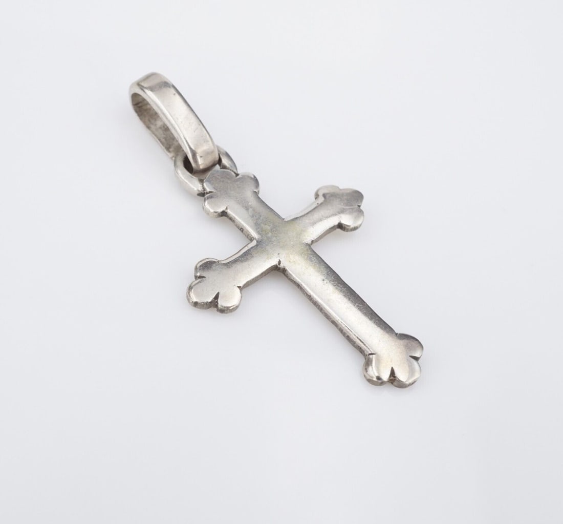 900 Silver Budded Botonee Cross Pendant 1.7" Vintage S. Sanchez PS2095: This classic pendant features a botonee style budded cross. A large articulated bale allows this pendant to pair with a variety of chains or cords of your choosing. Metal Type: 900 Silver (marked and 