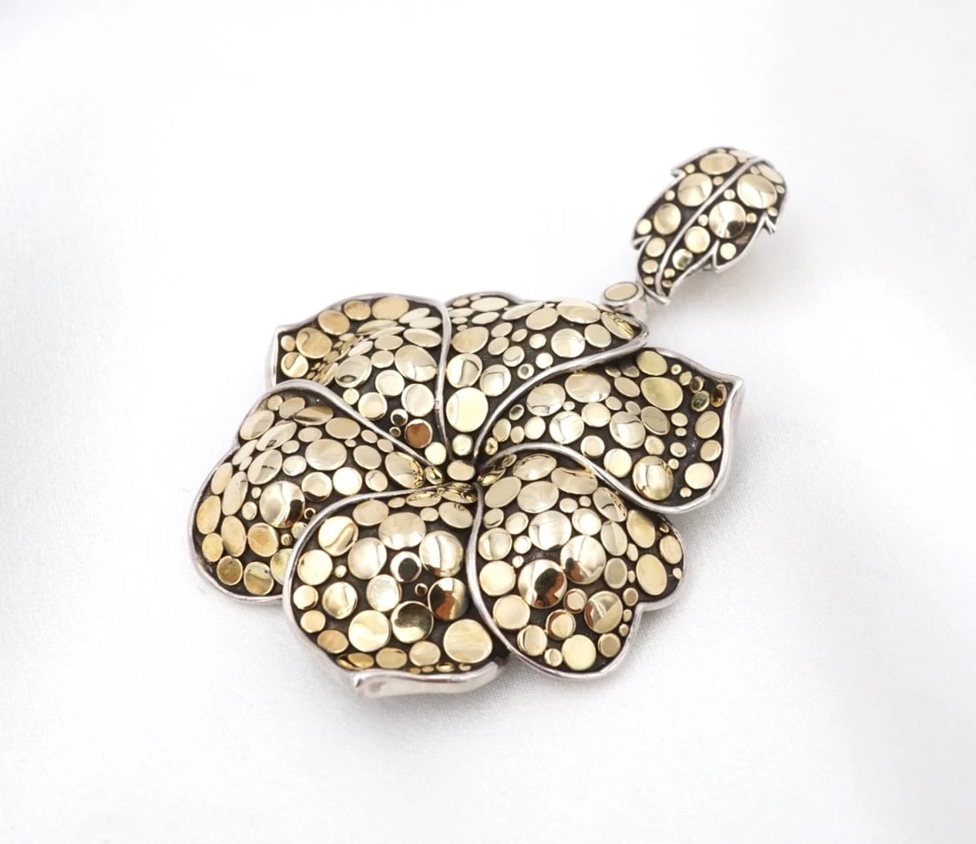 John Hardy Ayu Frangipani Flower Dot Pendant Sterling Silver 18k 2.7" PS2408: This pendant from designer John Hardy features the iconic Ayu Frangipani flower design adorned with clusters of 18k yellow gold dots on each petal. The underside of the pendant is embellished with a p