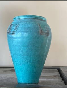 Pewabic Pottery Ceramic Vase Turquoise 6.5"h 2004 Detroit MI: Pewabic Pottery Ceramic Vase Turquoise 6.5"h x 4" diameter2004 Detroit MIExcellent condition
