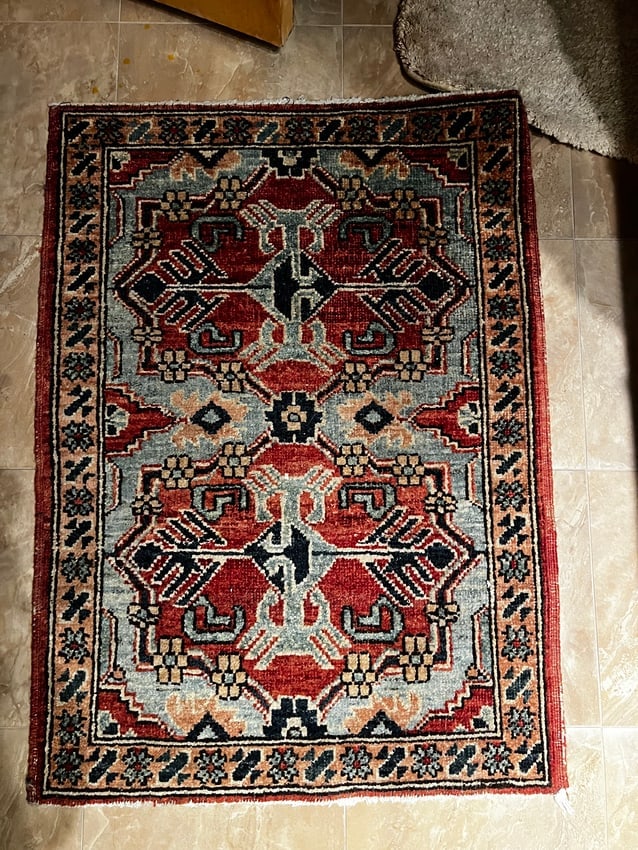 Vintage Hand Knotted Turkish Prayer Rug wool 34" x 25": Vintage Hand Knotted Turkish Prayer Rug wool 34" x 25"Great conditionred blue light green
