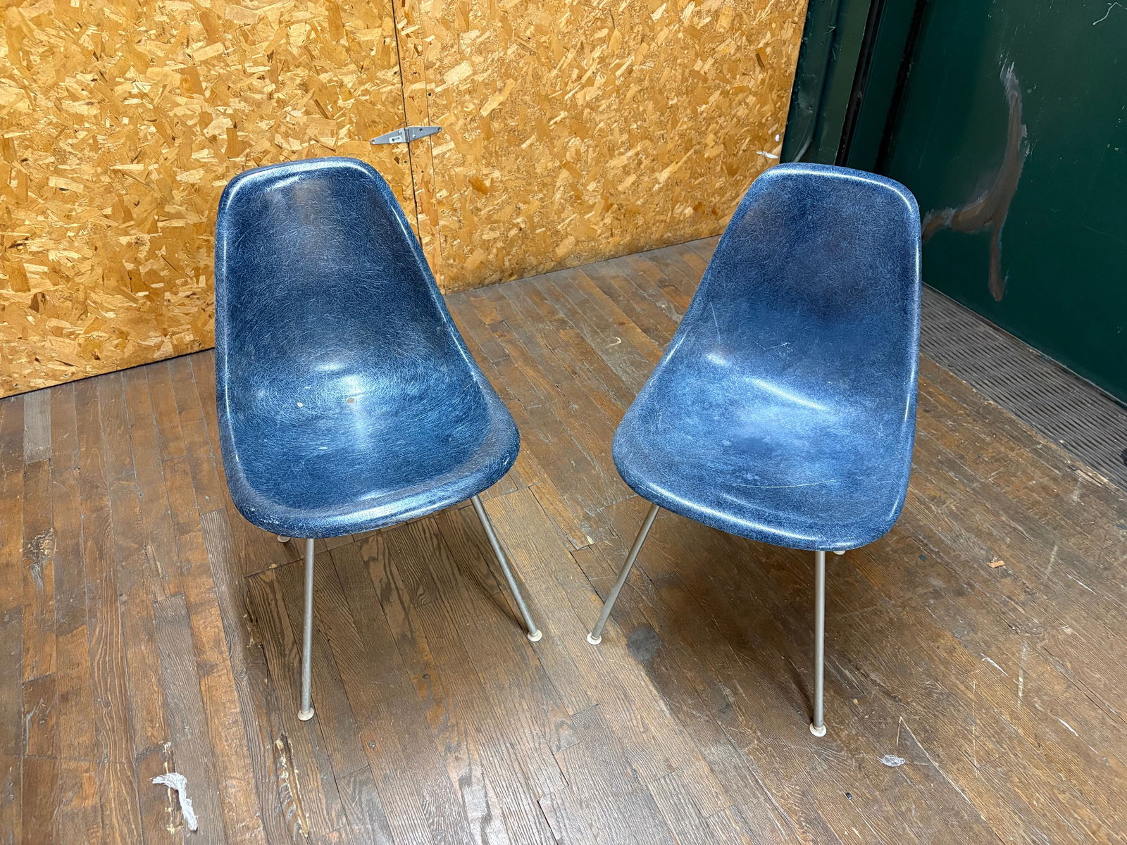 Pair of Eames for Herman Miller Blue Fiberglass Side Chairs with Metal Bases (1 of 15)