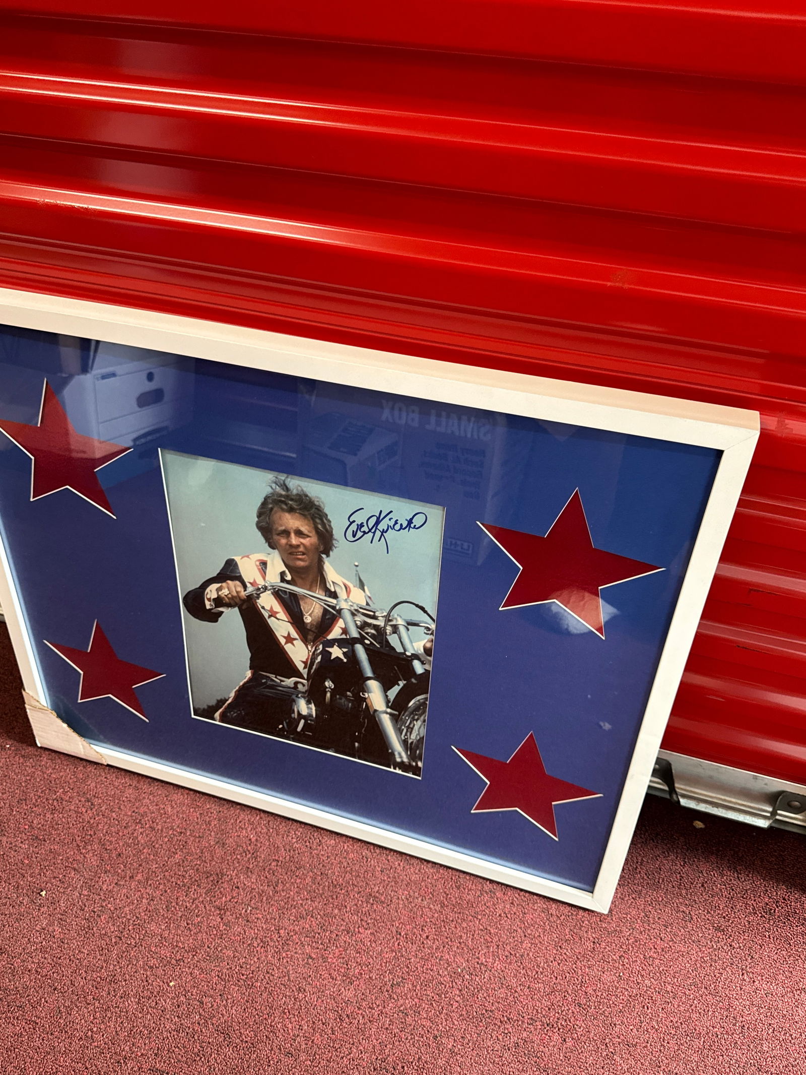 Evel Knievel Autographed Motorcycle Photograph – Signed Patriotic Framed Display (1 of 2)