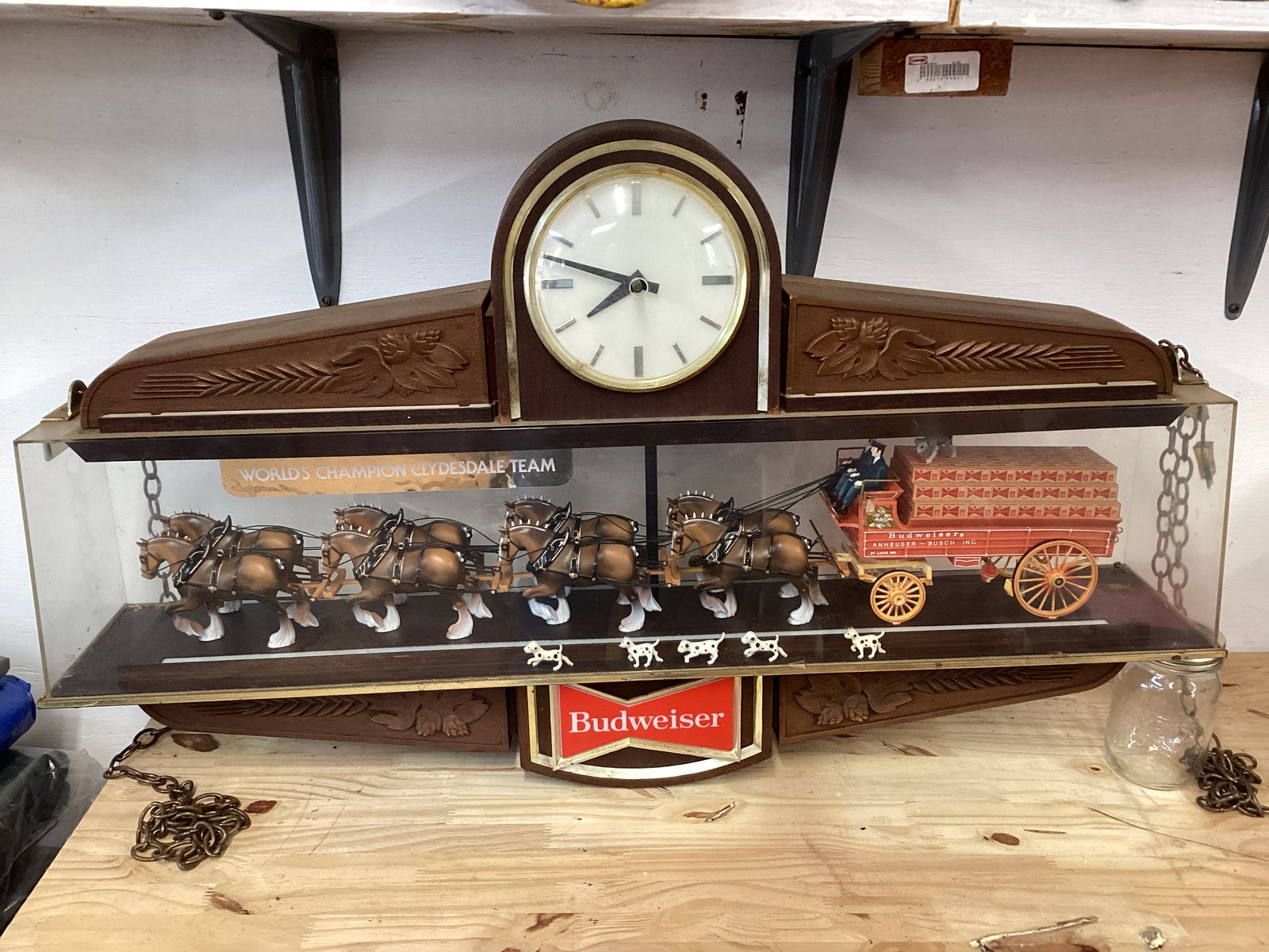 Vintage Budweiser Clydesdales Beer Wagon Clock Sign (1 of 13)