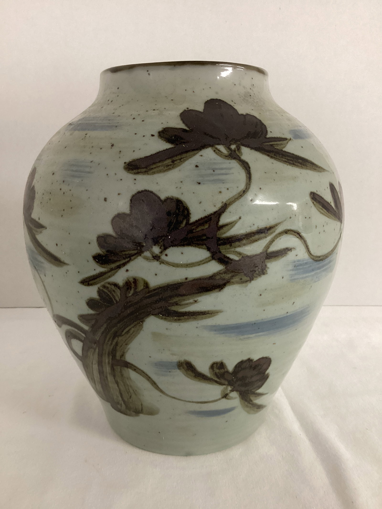 Asian Floral Vase: 9" h