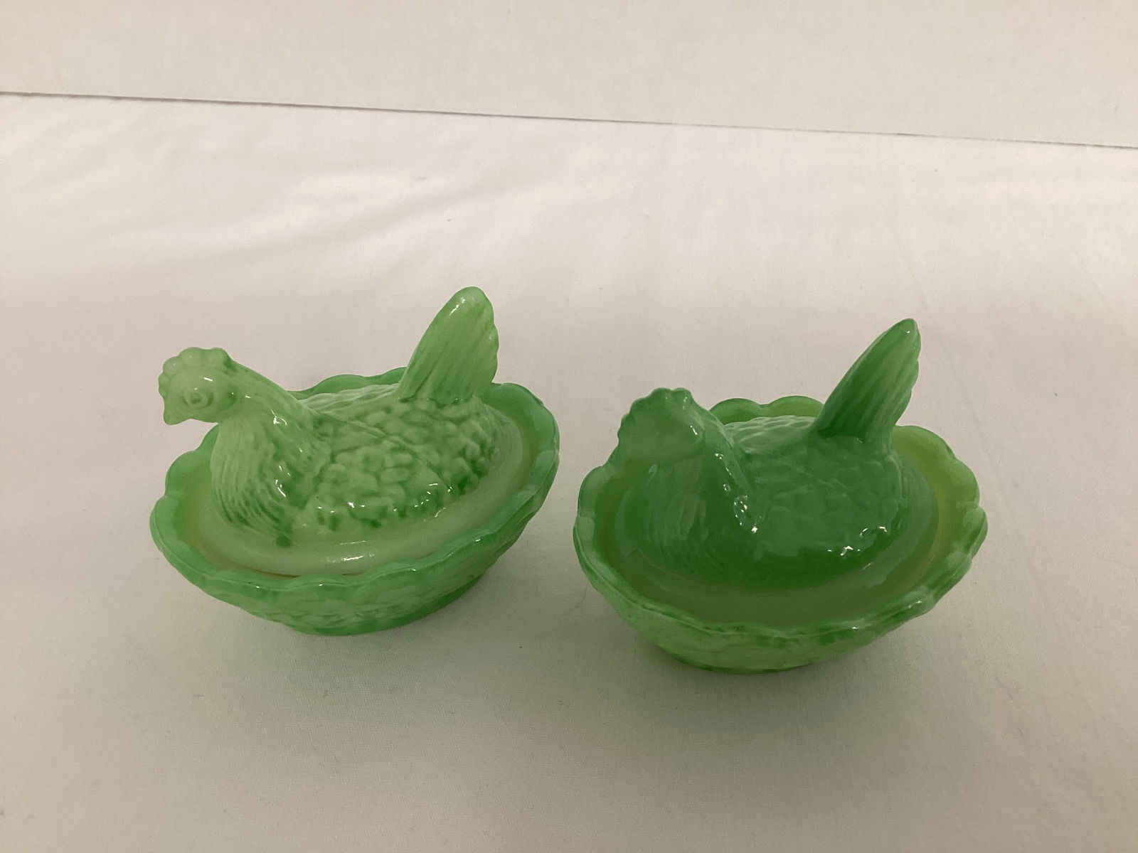 Two Westmoreland Glass Green Painted Miniature Hens on Nest (1 of 9)