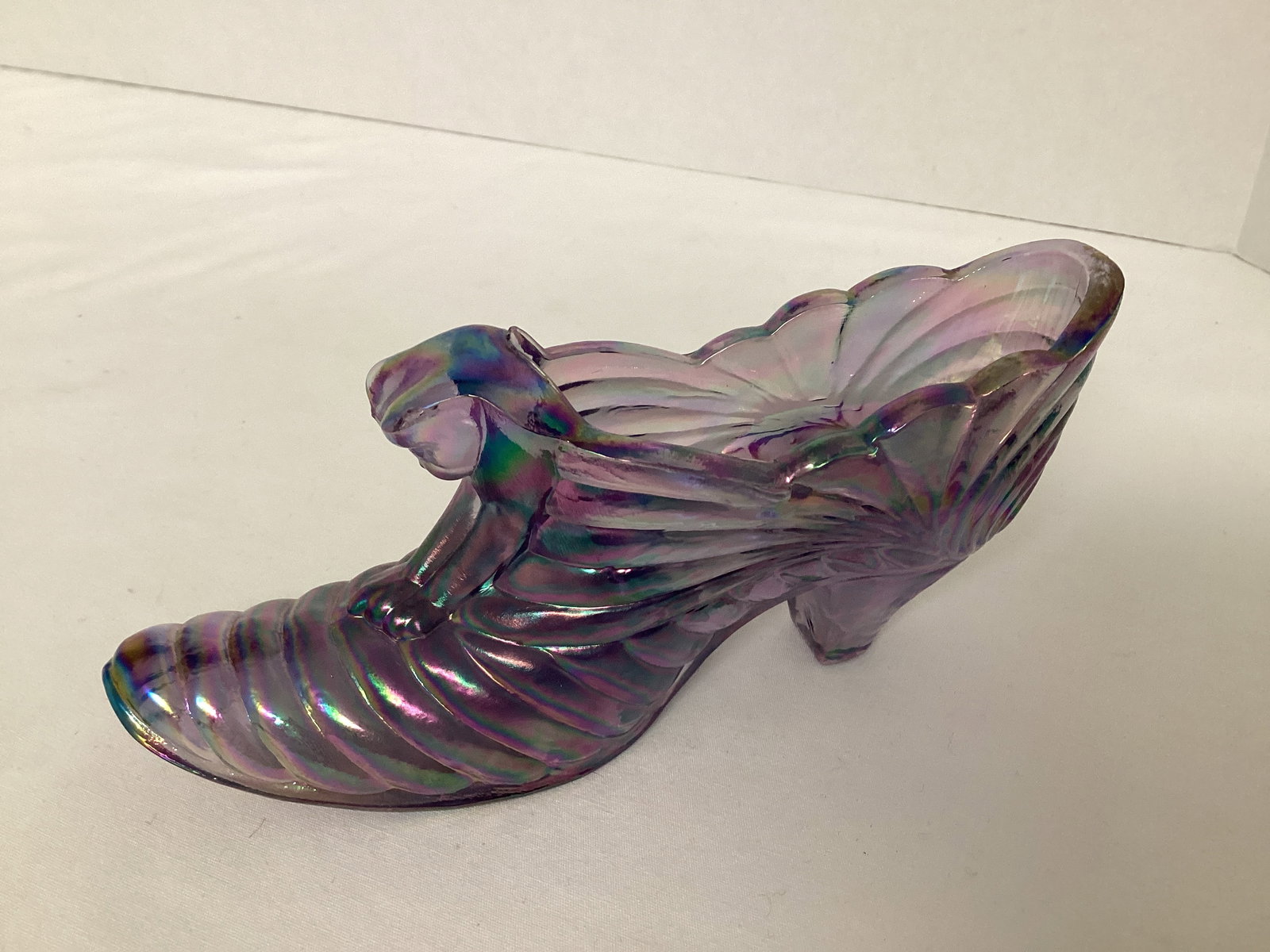 Fenton Purple Carnival Glass Cat Slipper: 6" long