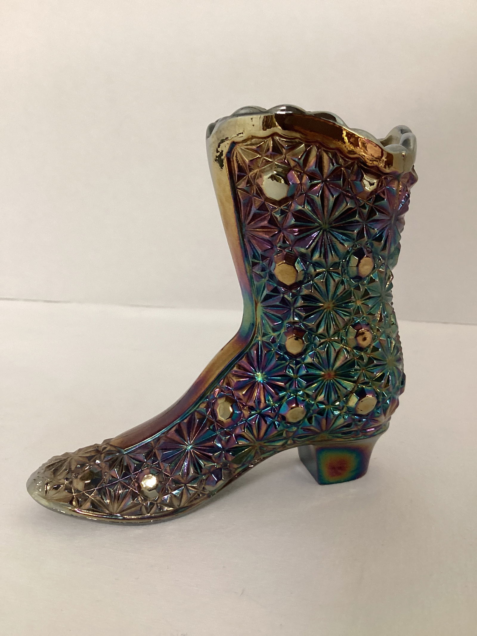 Fenton Carnival Glass Daisy and Button Boot (1 of 5)