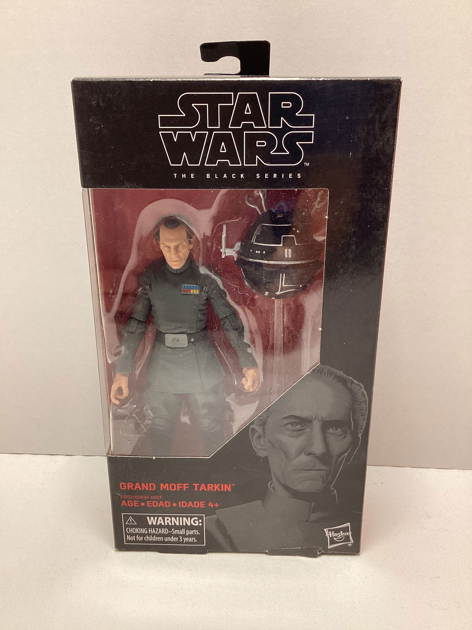 Star Wars The Black Series Grand Moff Tarkin Action Figure (1 of 3)