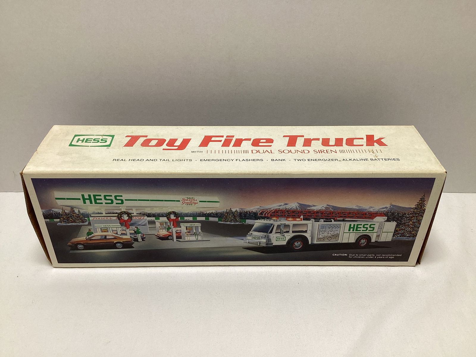 Hess Toy Fire Truck (1 of 4)
