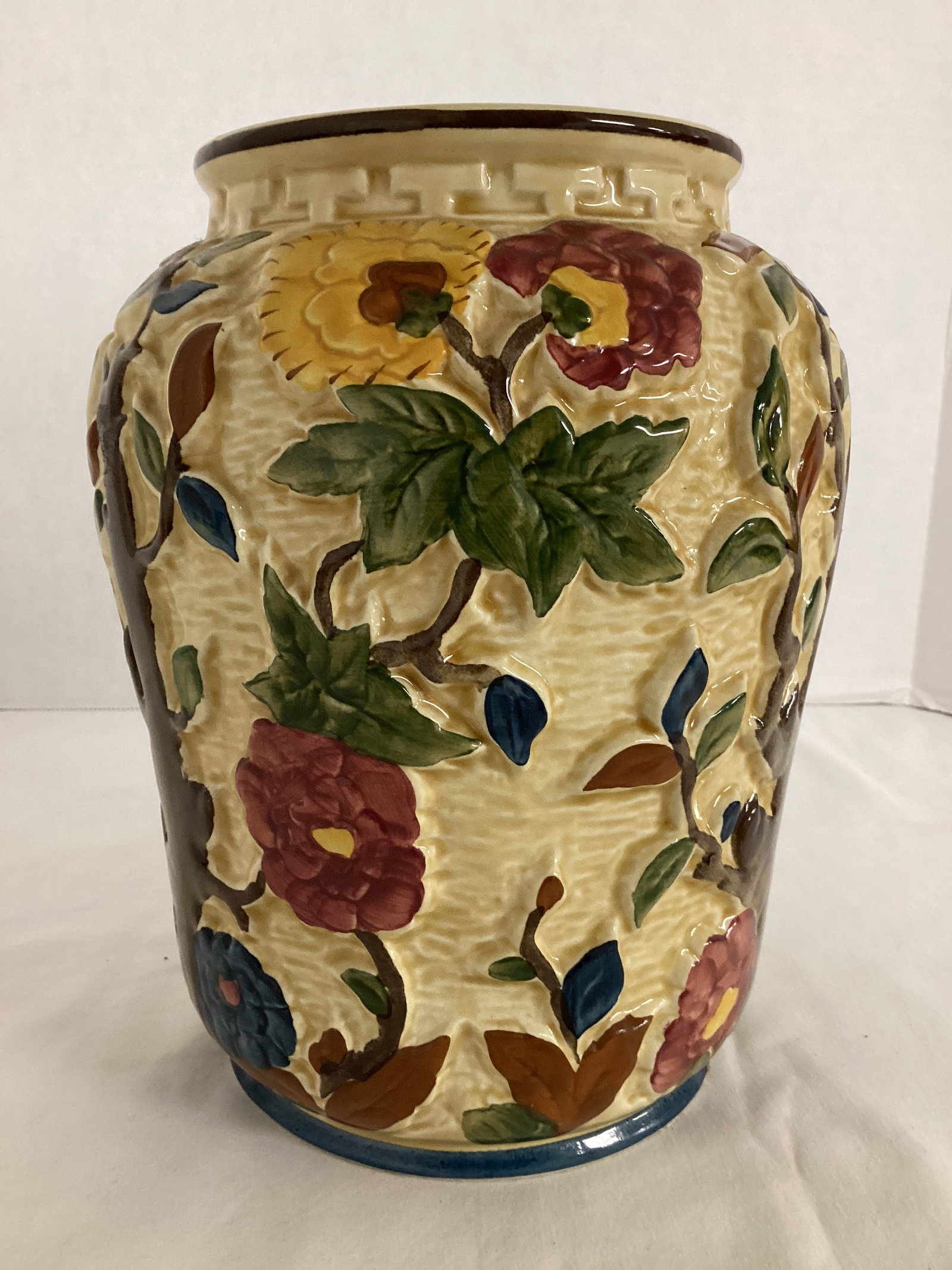 Indian Tree Hand Painted H.J. Wood Staffordshire England Vase: 6 3/4" diameter x 8 1/2" h