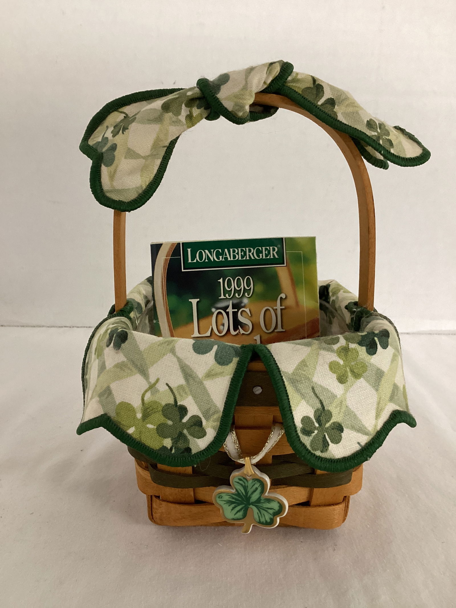 1999 Longaberger Lots of Luck Basket (1 of 6)