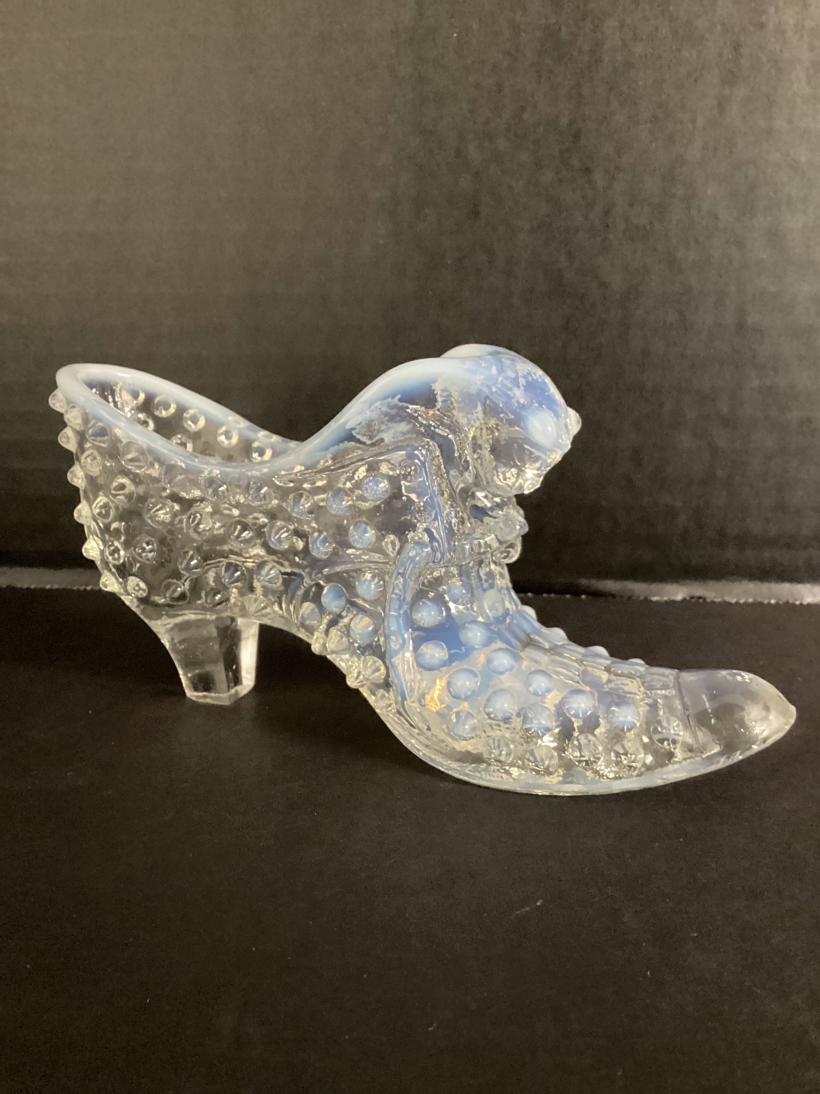Opalescent Hobnail Cat Slipper: unmarked, 6" long
