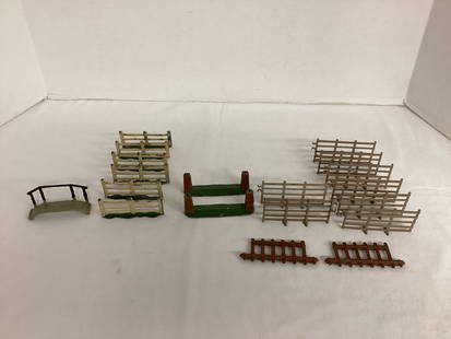 Vintage Metal Fencing Sections: Some Britains, some FG Taylor & Sons