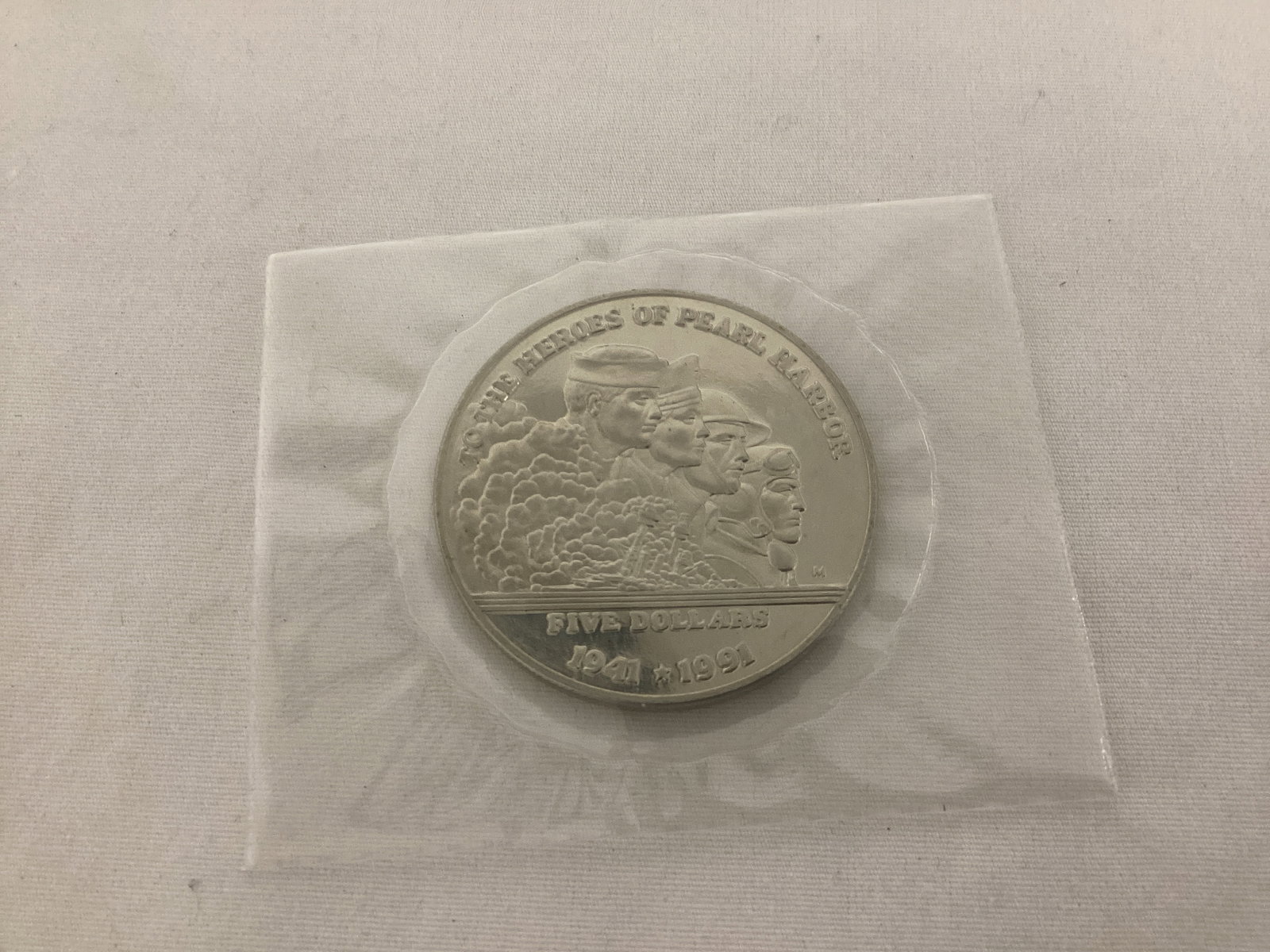 Heroes of Pearl Harbor Marshall Islands $5 Coin: .