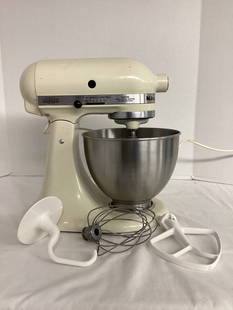 Kitchen Aid K45SS Stand Mixer: powers on, shipping unavailable on this lot