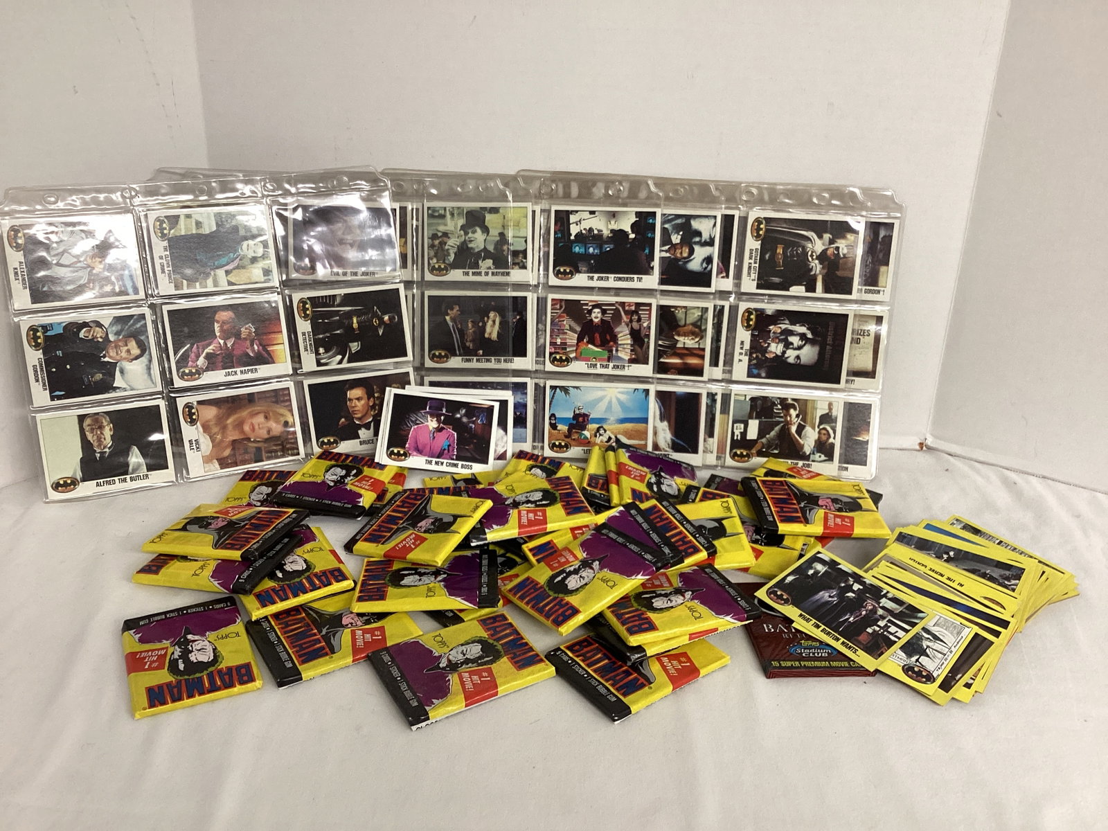 Batman Trading Cards - Some Sealed Packs and Some Loose: .