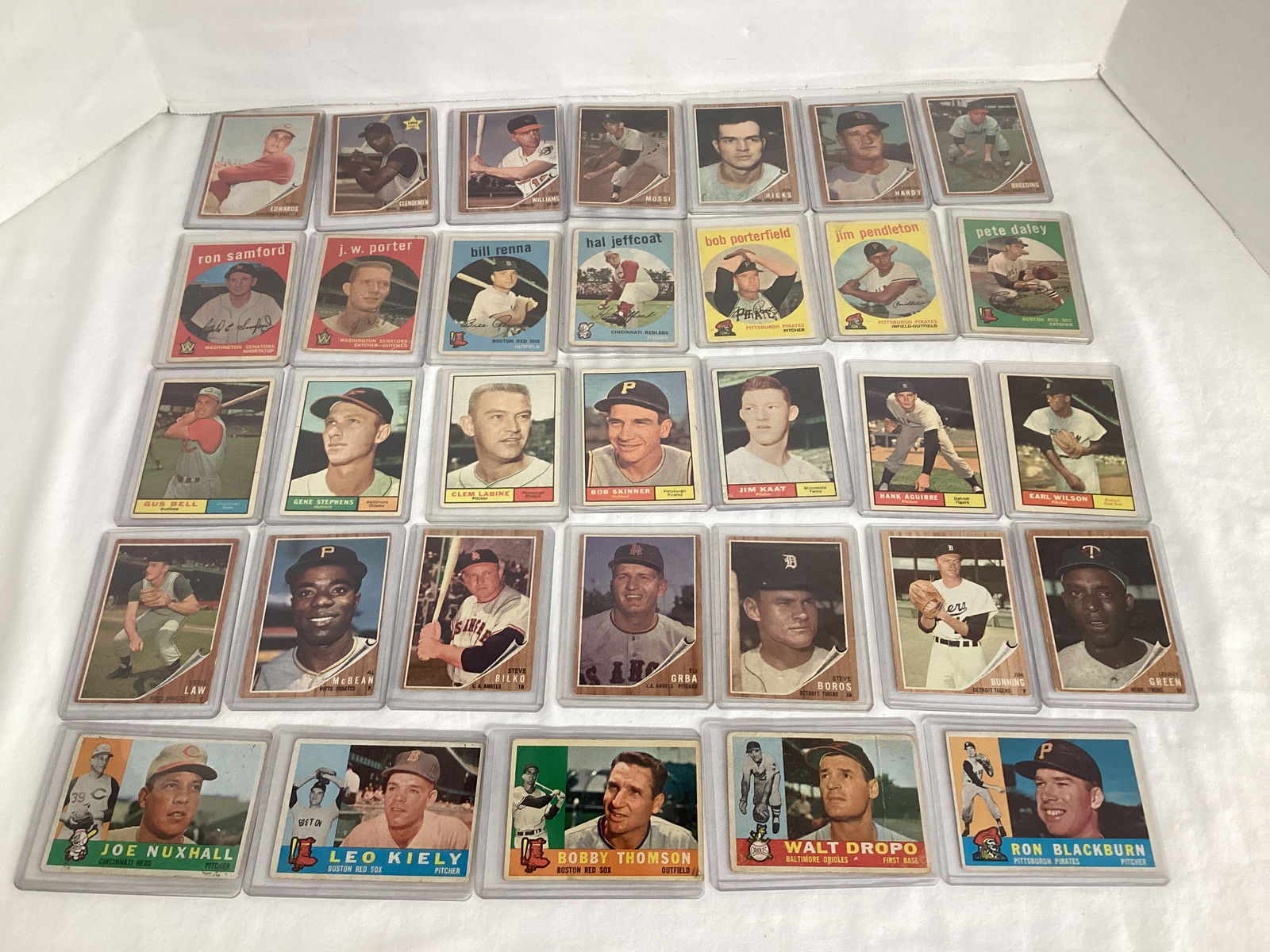 Vintage Baseball Cards in Plastic Sleeves (1 of 7)