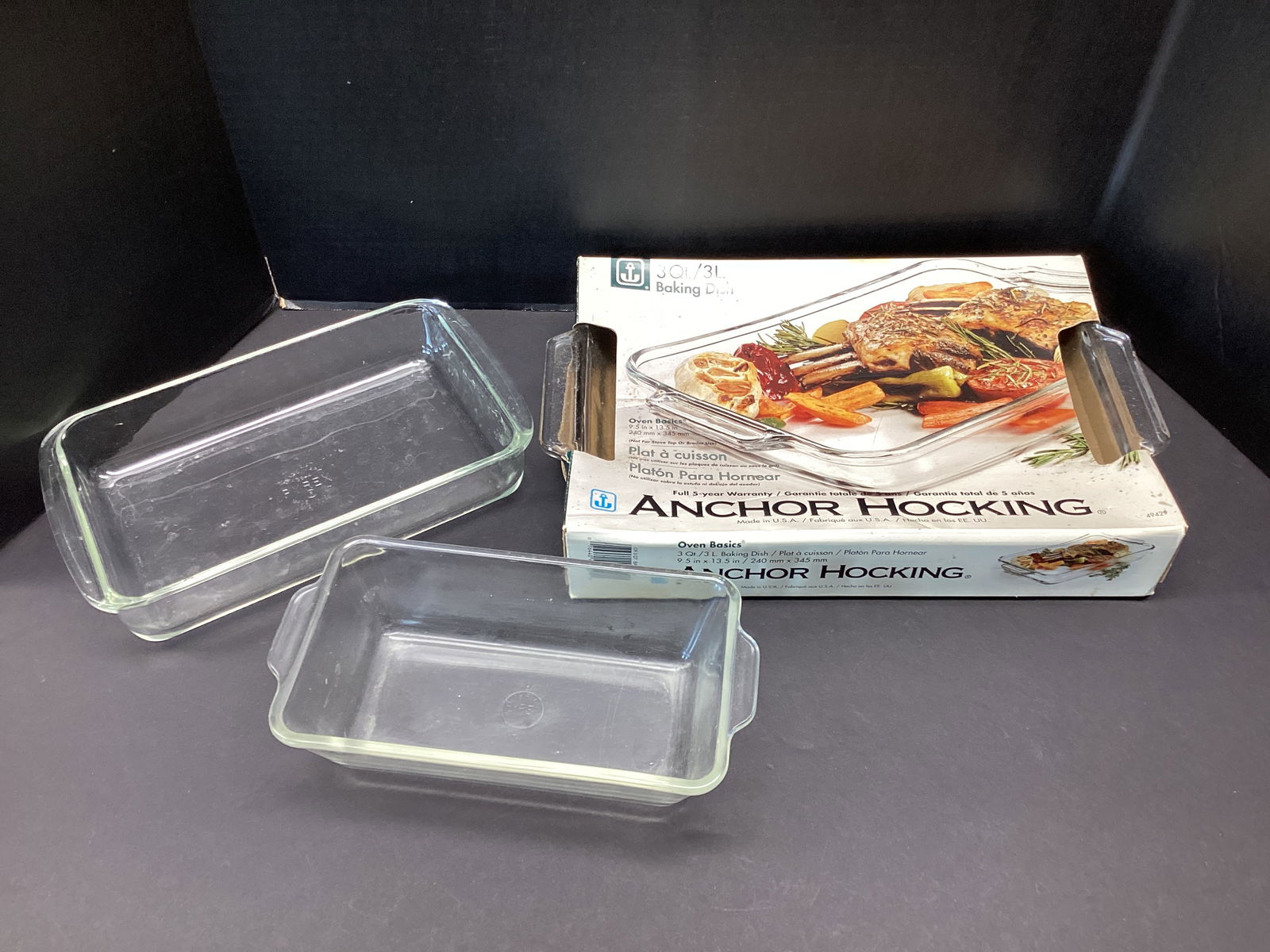 Anchor Hocking and Pyrex Baking Dishes: shipping unavailable on this lot
