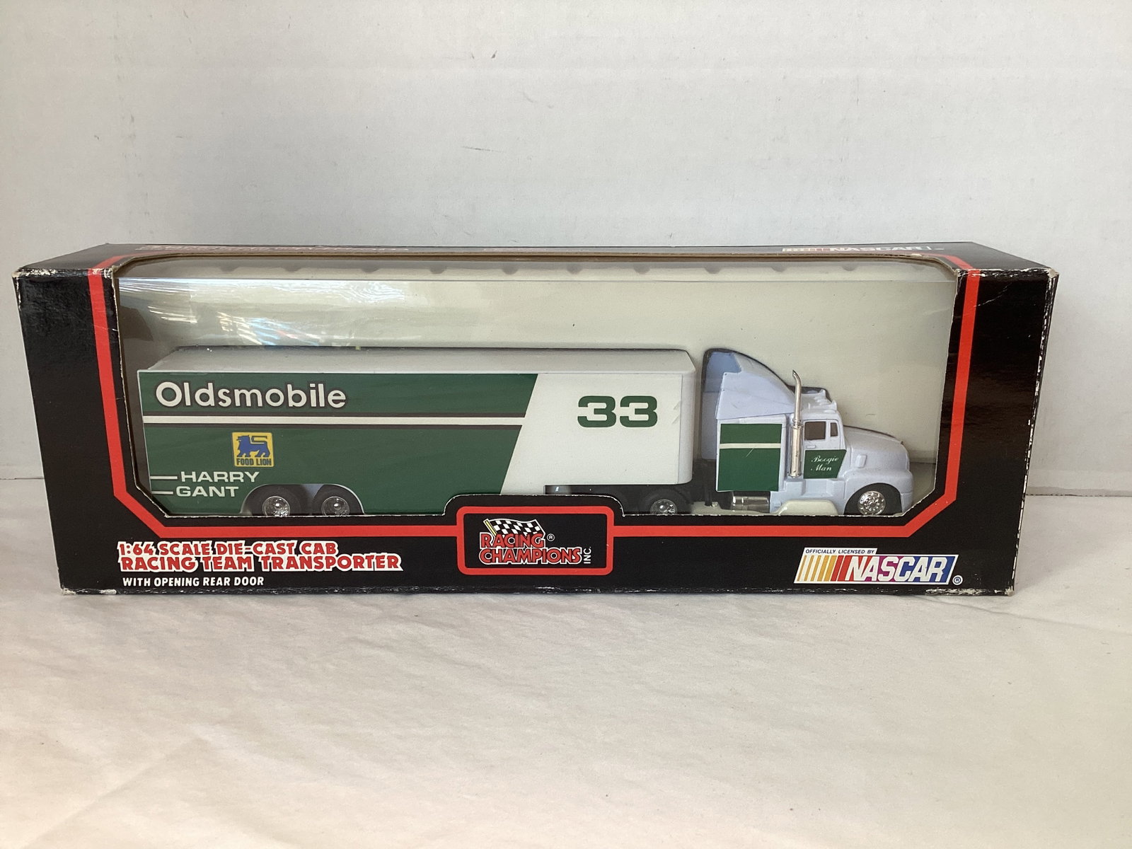1992 Racing Champions NASCAR Harry Gant 1:64 Diecast Hauler Transporter: .