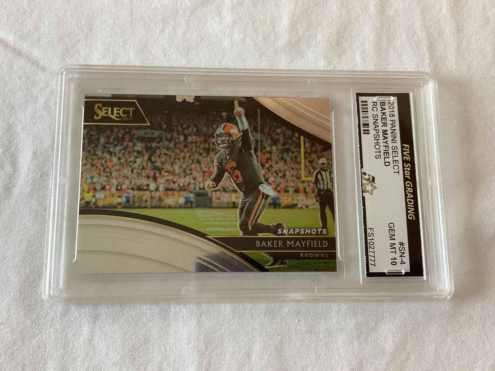2018 Panini Select Baker Mayfield Rookie Snapshots Five Star Gem Mint 10 Graded Football Card (1 of 2)