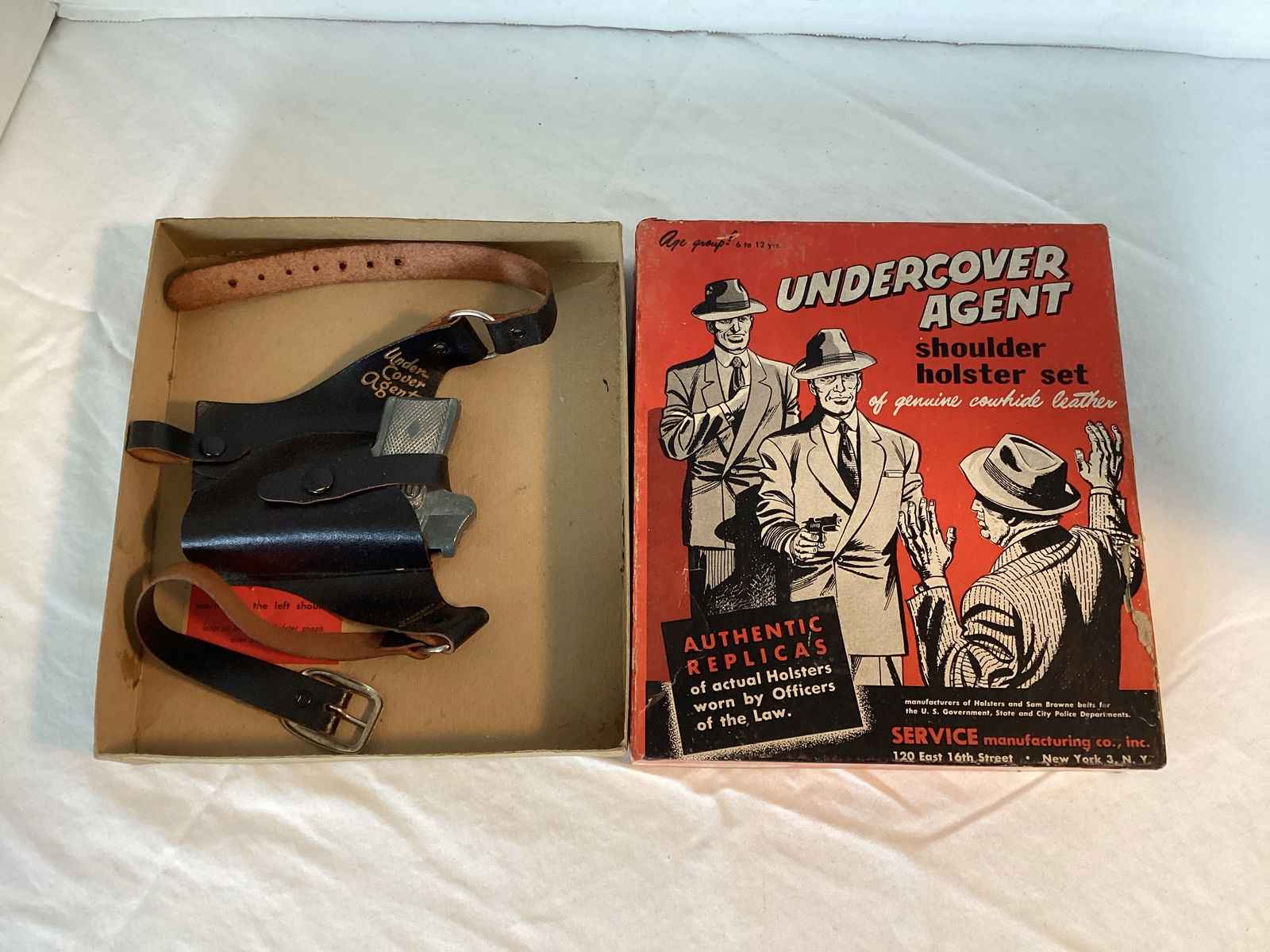 Vintage Undercover Agent Shoulder Holster Toy Set (1 of 4)