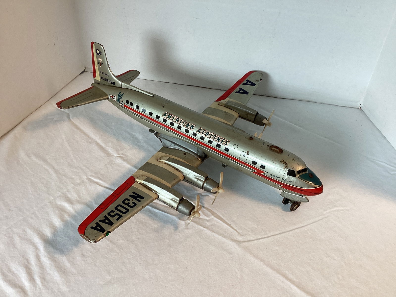 1950's Line Mar Dc 7 Battery Operated American Airlines Toy