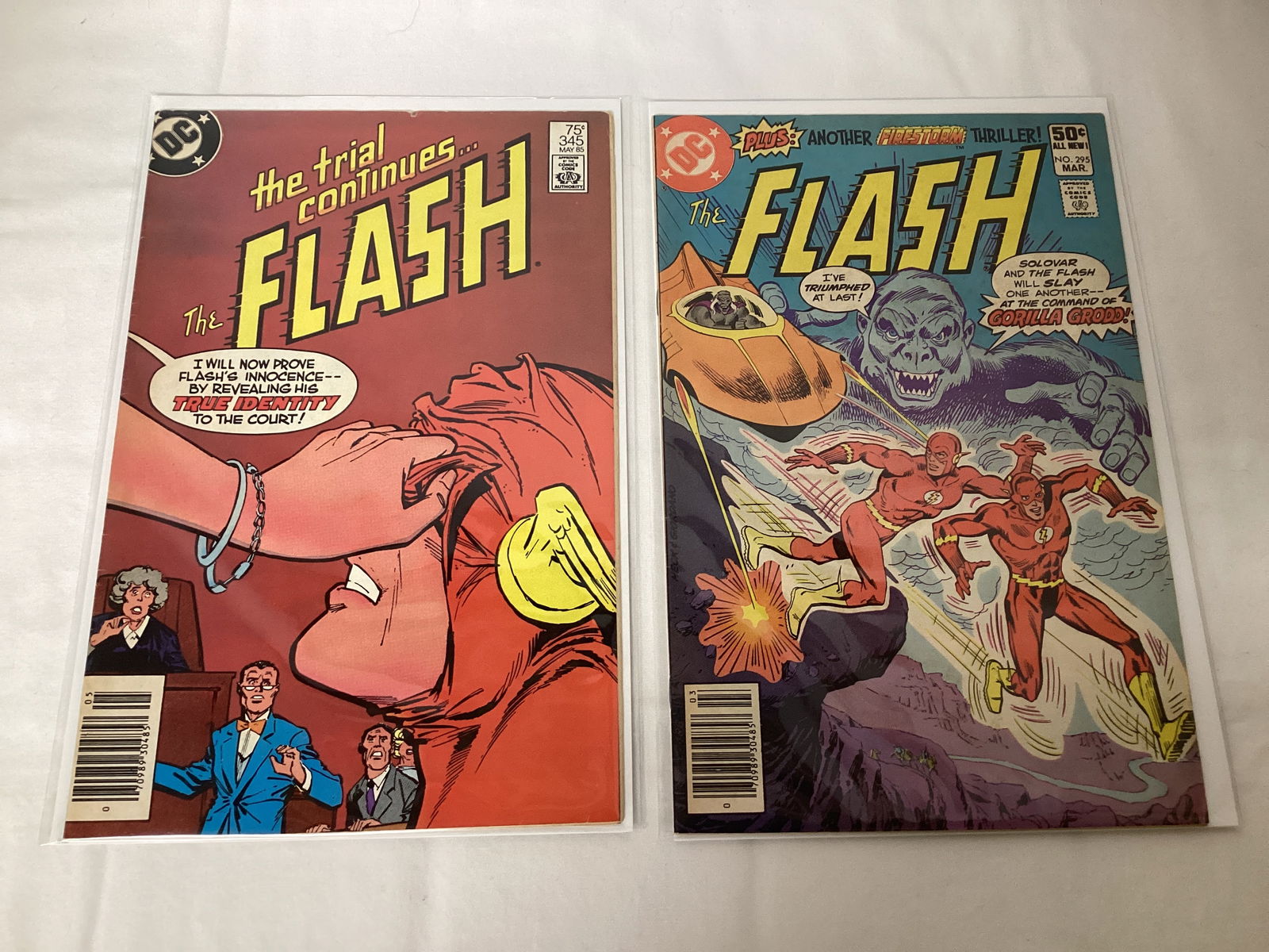 Two Flash DC Comic Books (1 of 5)