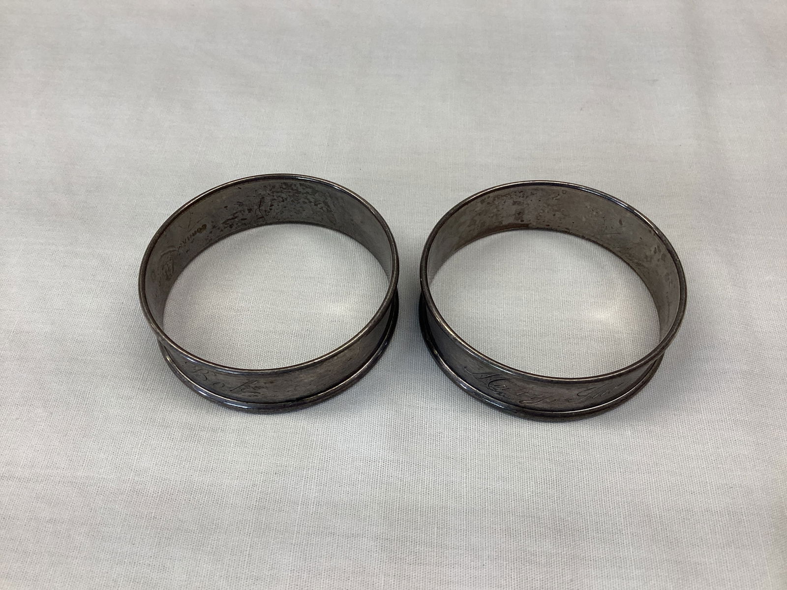 Pair of Gorham Sterling Napkin Rings: 0.733 troy ounces, engraved