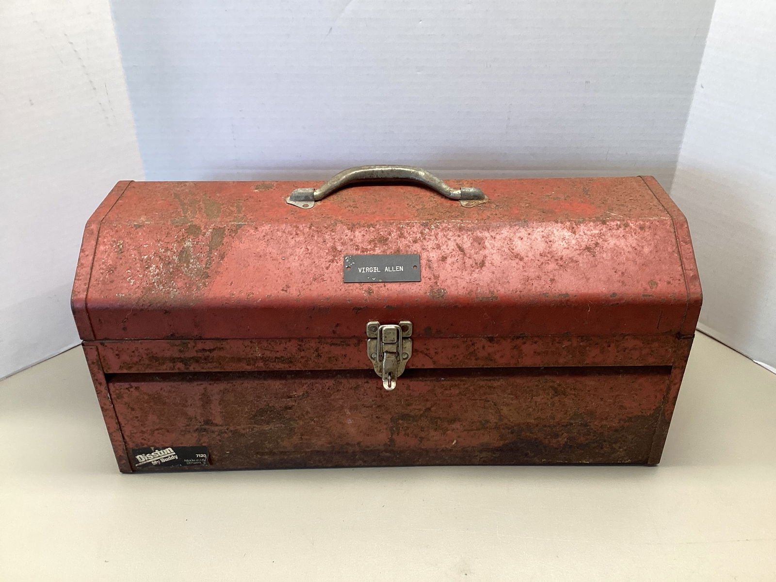 20" Metal Toolbox with Contents (1 of 8)