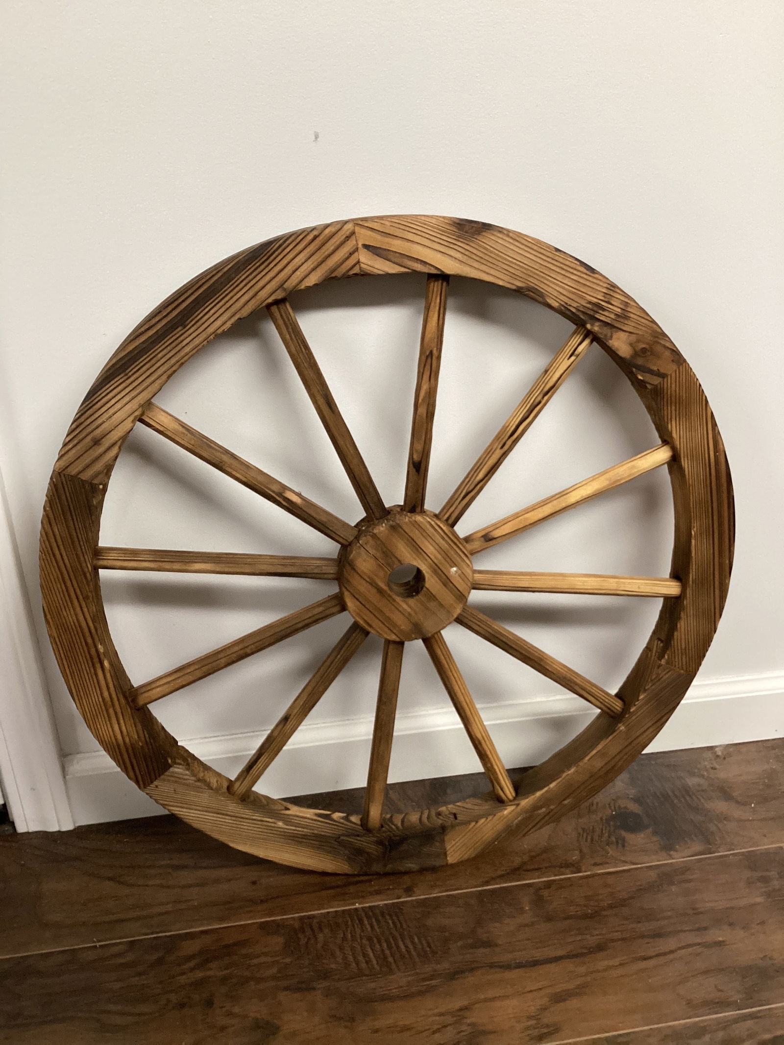 Wood Wagon Wheel (1 of 2)