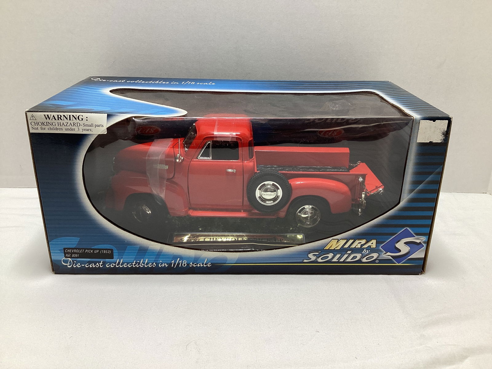 Solido Mira 1953 Chevrolet Pickup 1:18 Scale Diecast (1 of 4)