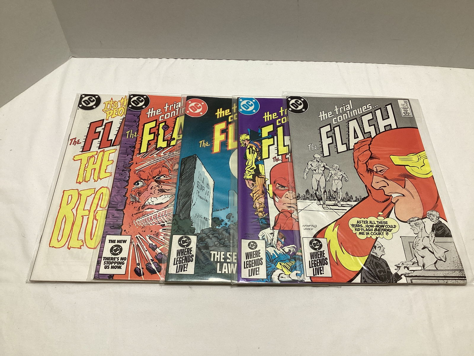Five DC Comics the Flash Comic Books (1 of 6)