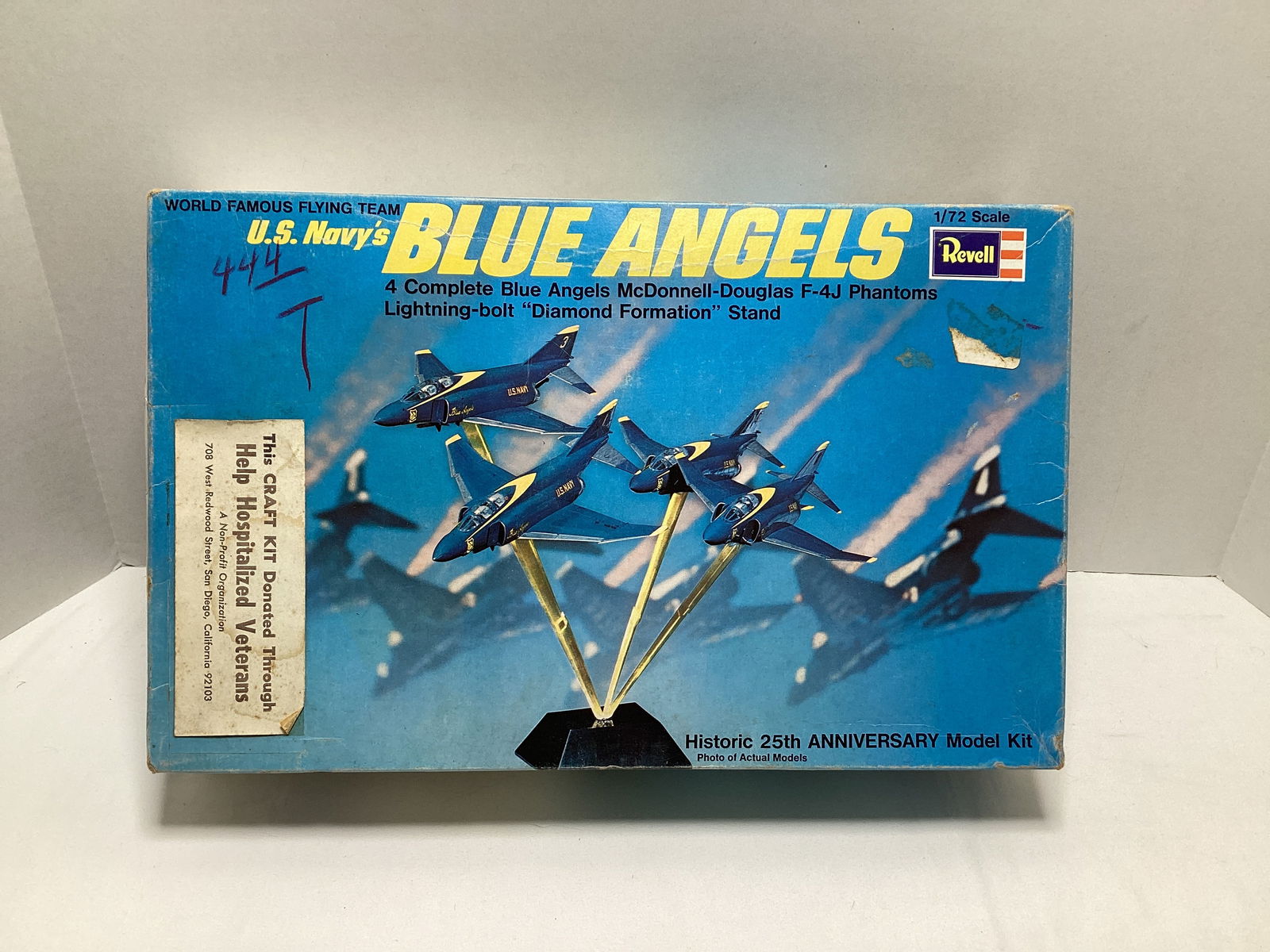 Revell US Navy Blue Angels 1:72 Scale Model Kit (1 of 4)