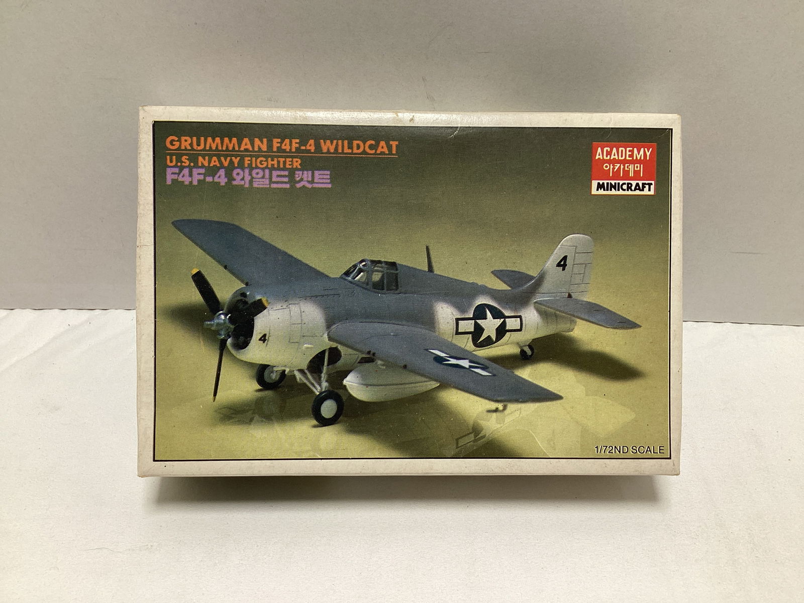 Minicraft Academy Grumman F4F-4 Wildcat 1:72 Scale Model Kit (1 of 2)