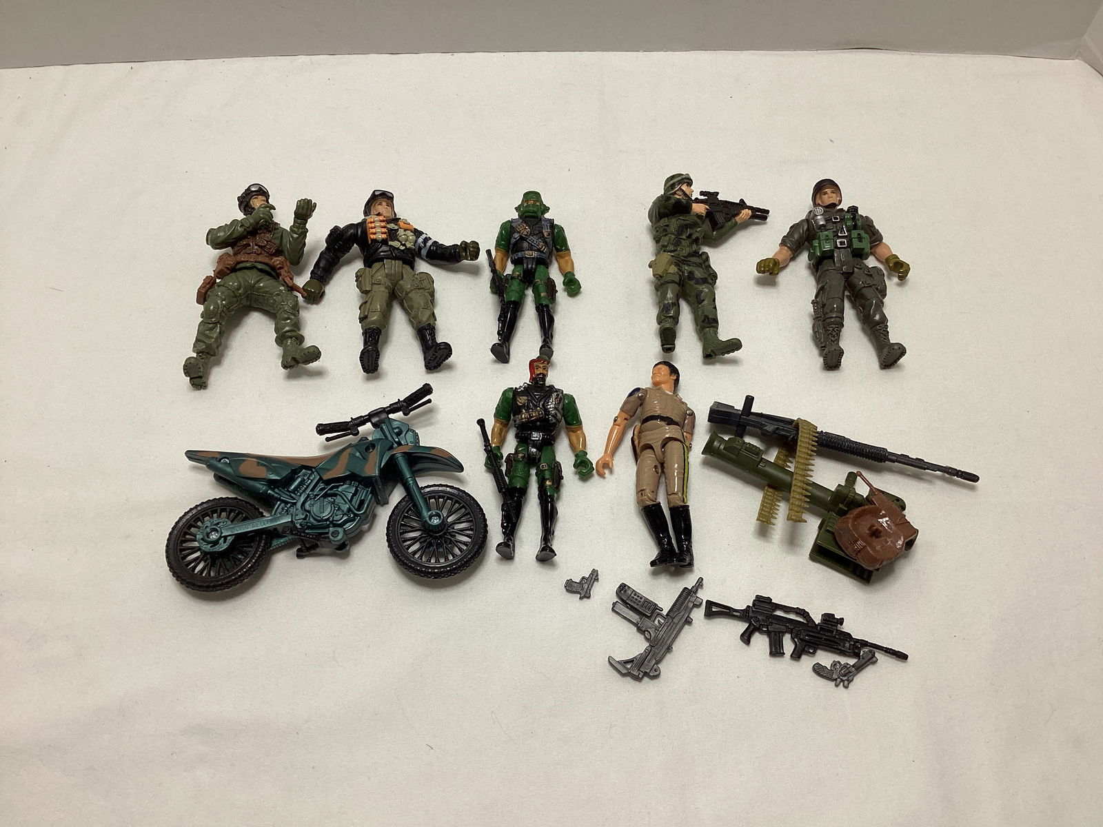 Military Action Figures: .