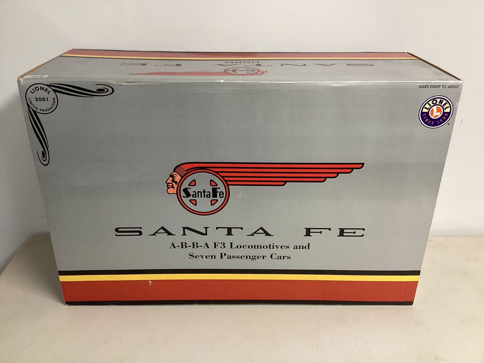 Lionel Trains Santa Fe ABBA F3 Locomotive and Passenger Cars Set (1 of 20)