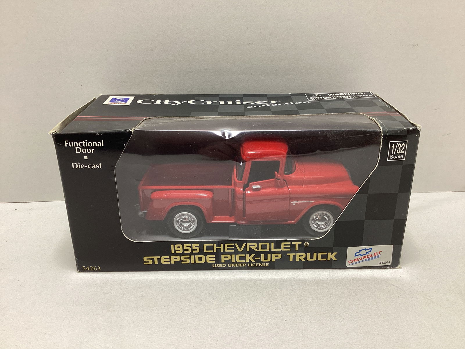 New Ray 1955 Chevrolet Stepside Pickup Truck 1:32 Scale Diecast (1 of 3)
