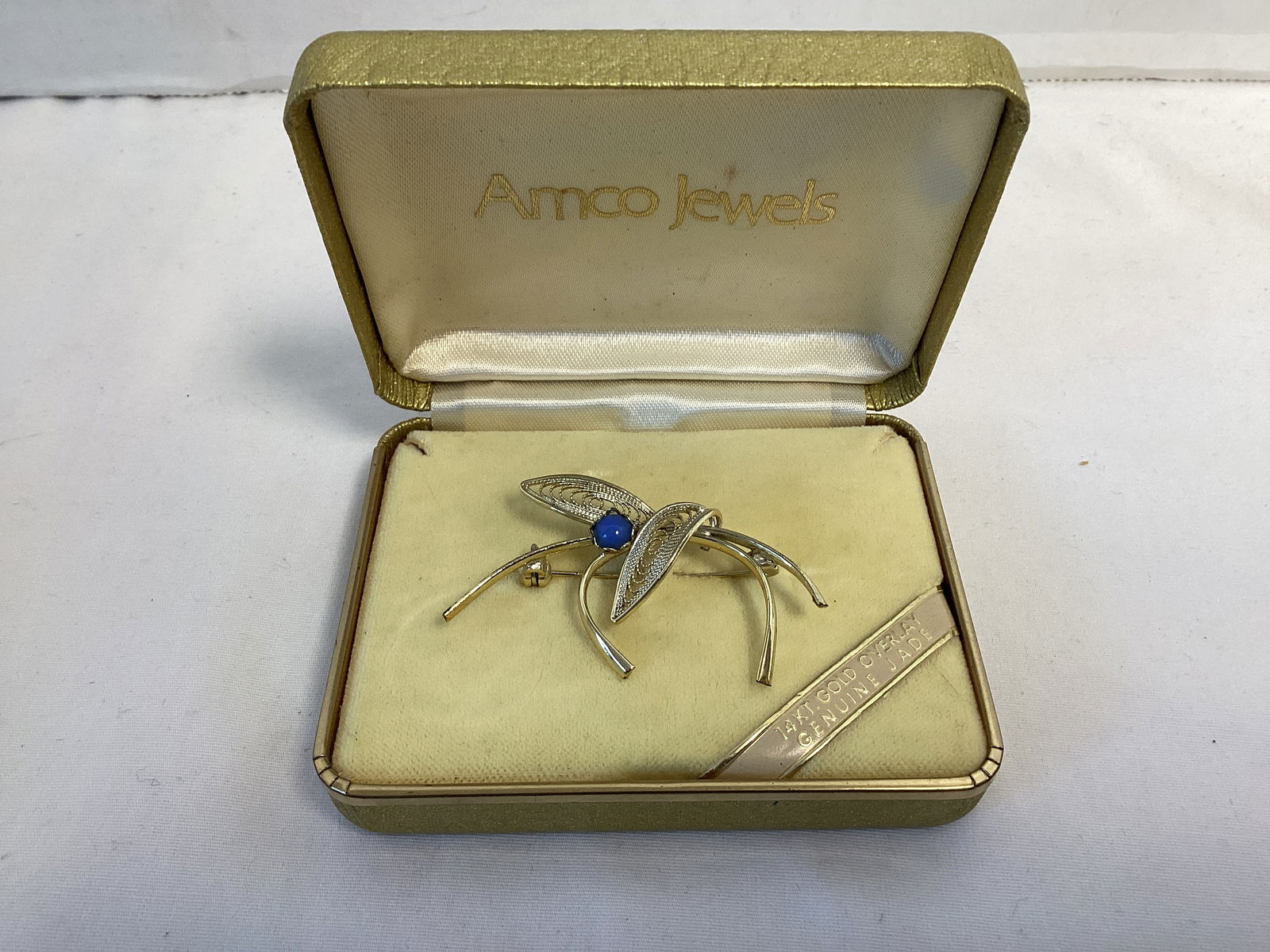Vintage Amco Jewels 14K Gold Overlay and Genuine Jade Brooch: .
