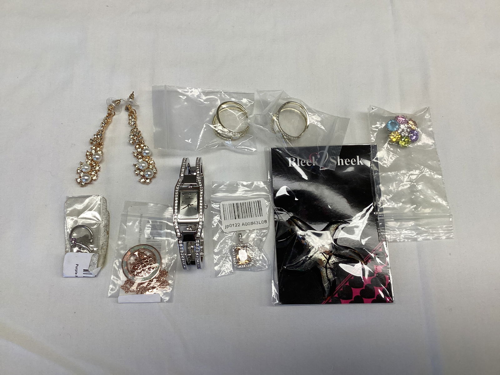 Anne Klein Watch, Rings, Pendants, Earrings, Necklace (1 of 12)