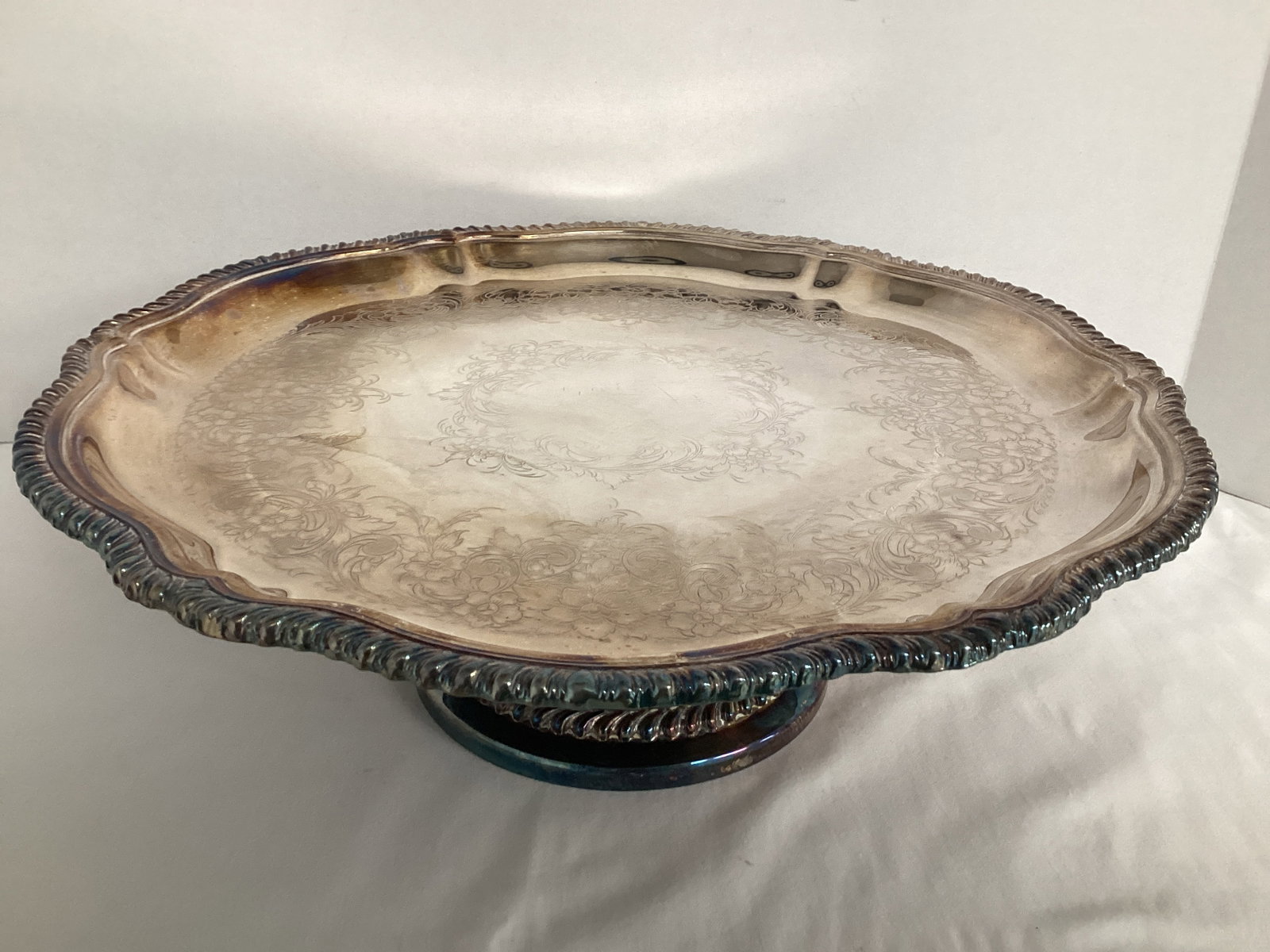 Webster Wilcox Staffordshire Pattern Silverplate Pedestal Dessert Cake Plate: 13 1/2" diameter x 4 1/2" h
