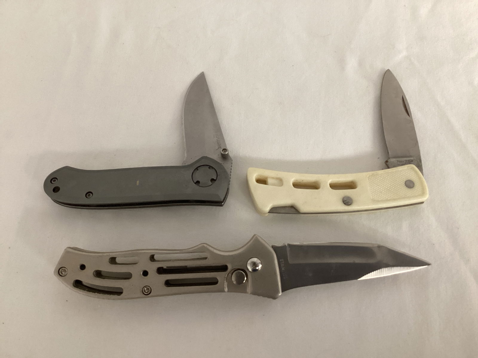 Three Folding Knives (1 of 7)