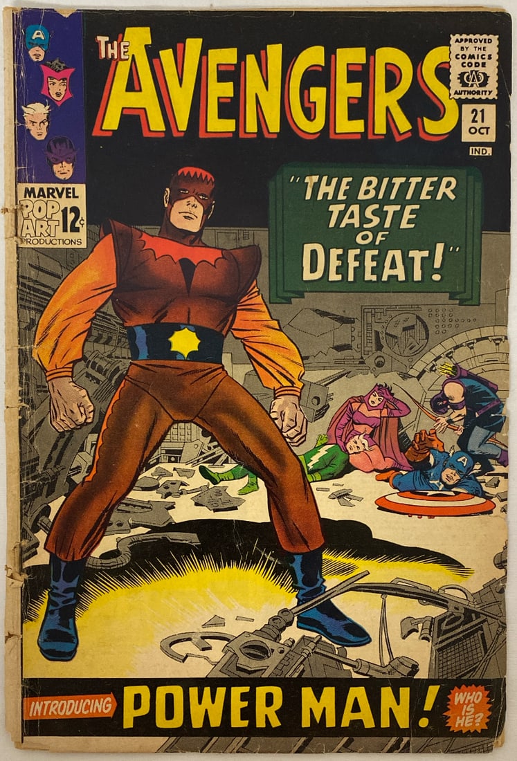 Avengers 21 Marvel Comic Book (1 of 8)