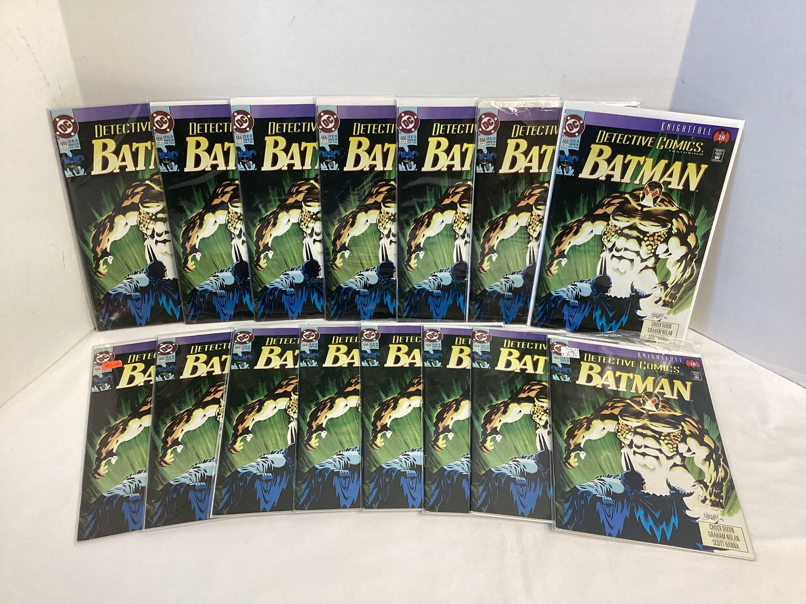 15 Detective Comics DC Batman Comic Books (1 of 5)
