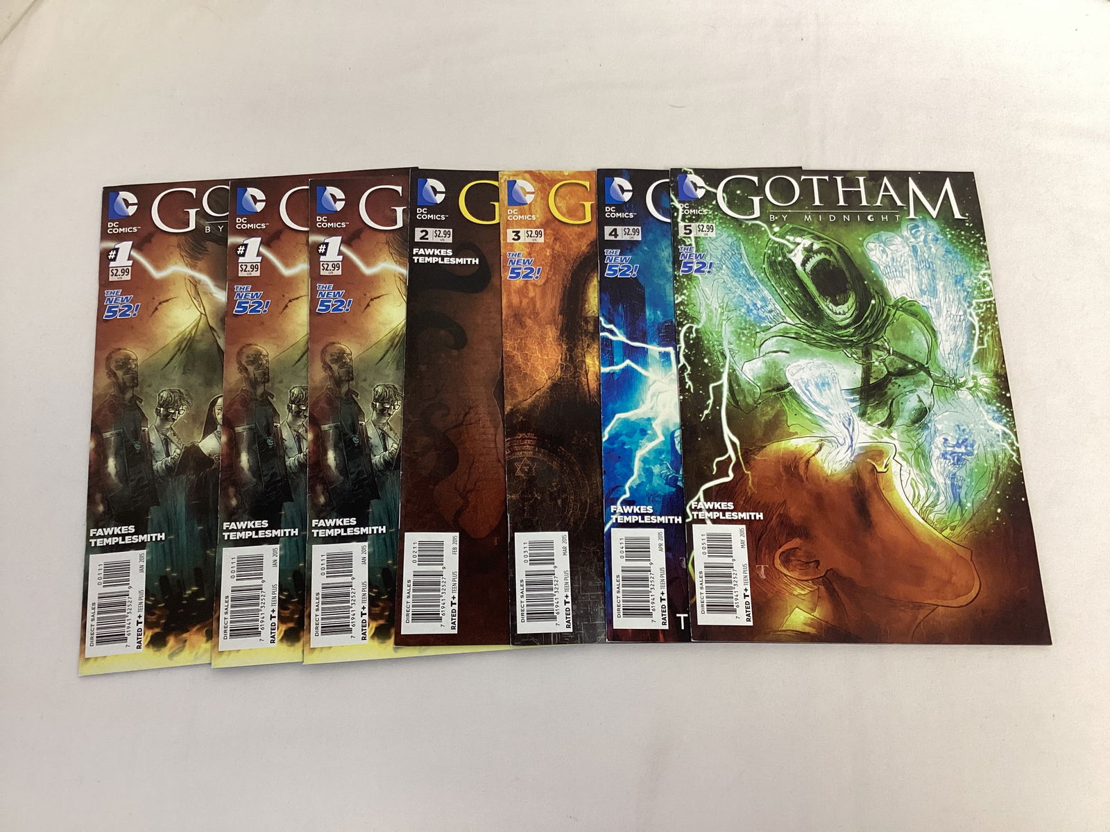 Seven Gotham by Midnight DC Batman Comic Books (1 of 3)