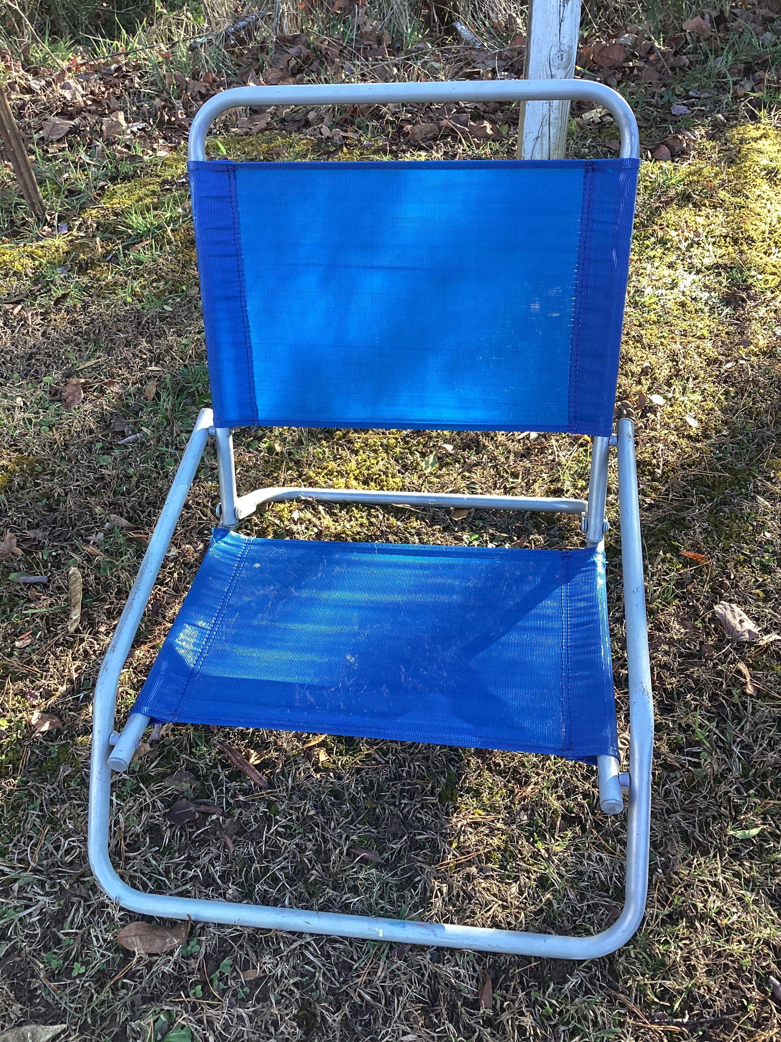 Folding Beach Chair (1 of 3)