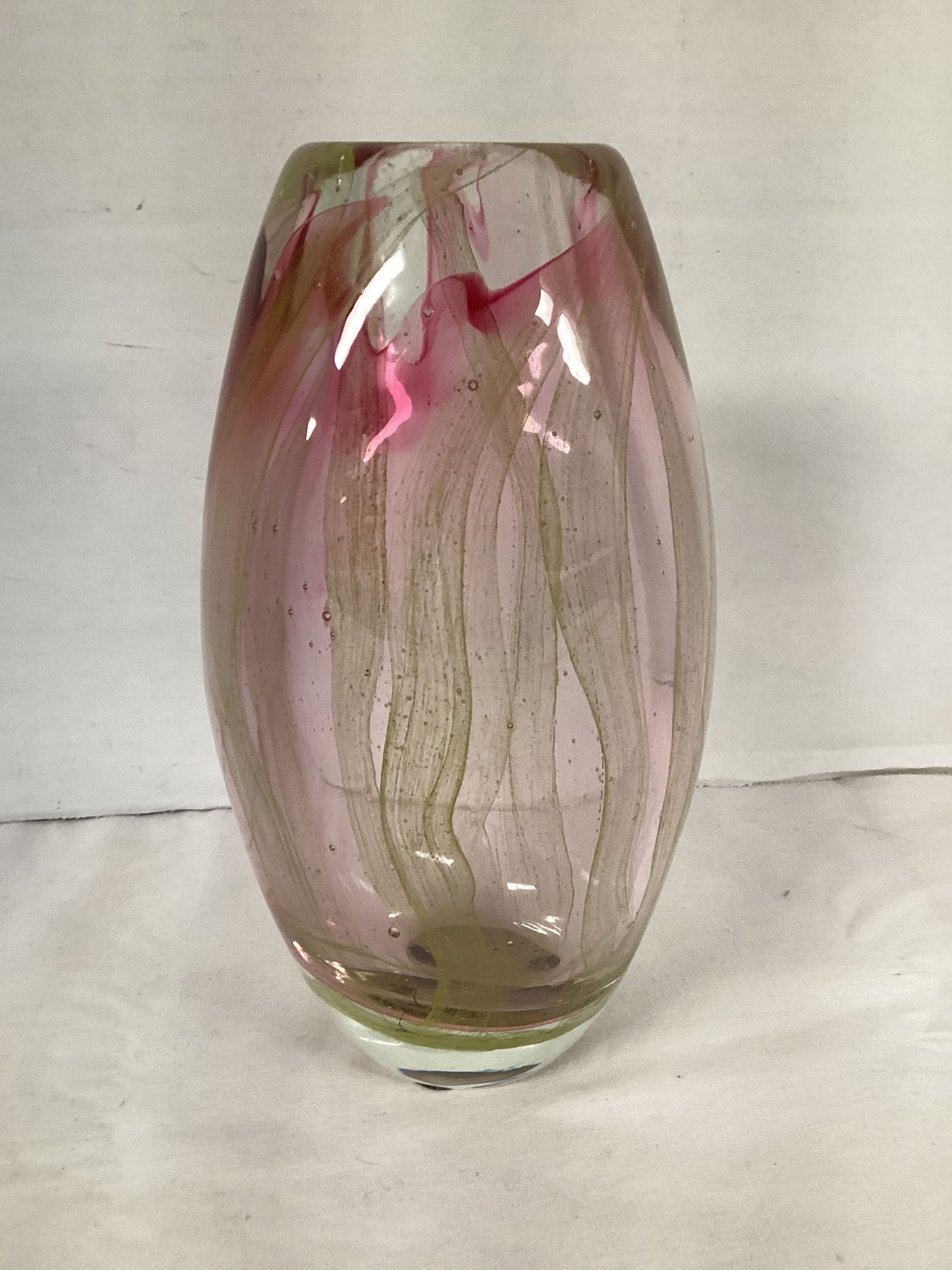 Art Glass Vase (1 of 4)