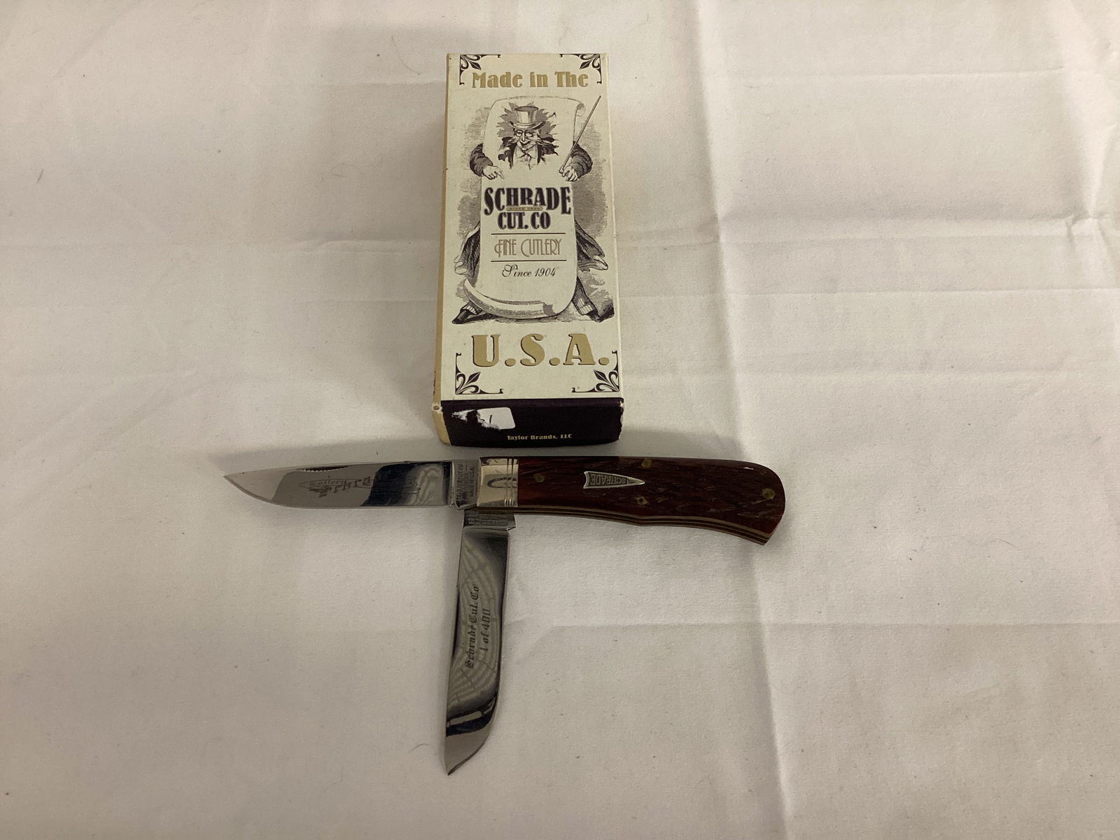 Schrade Fire and Ice Two Blade Pocket Knife (1 of 9)