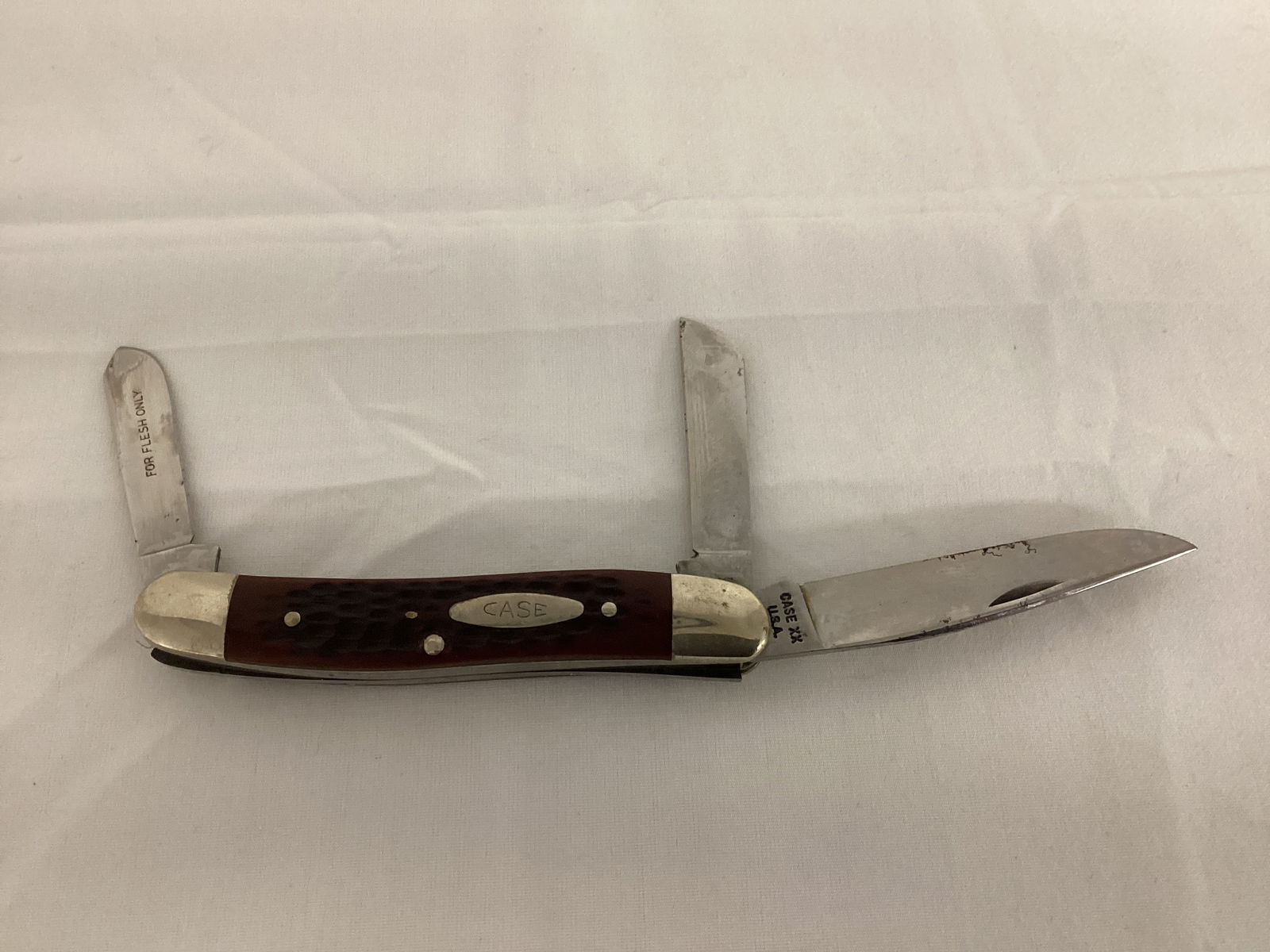 Case 6318 HP Three Blade Pocket Knife (1 of 7)